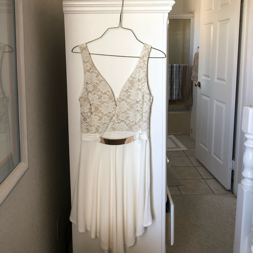 Papaya white dress